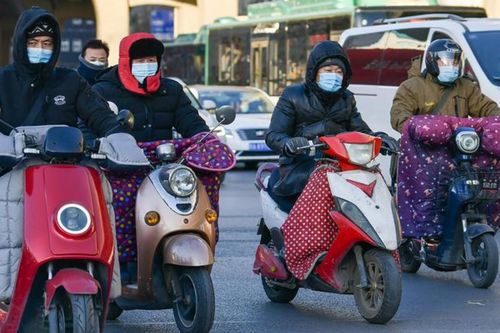 天冷電動車不耐用,一擰轉把就掉電,需要換電池嗎 專業人告訴你